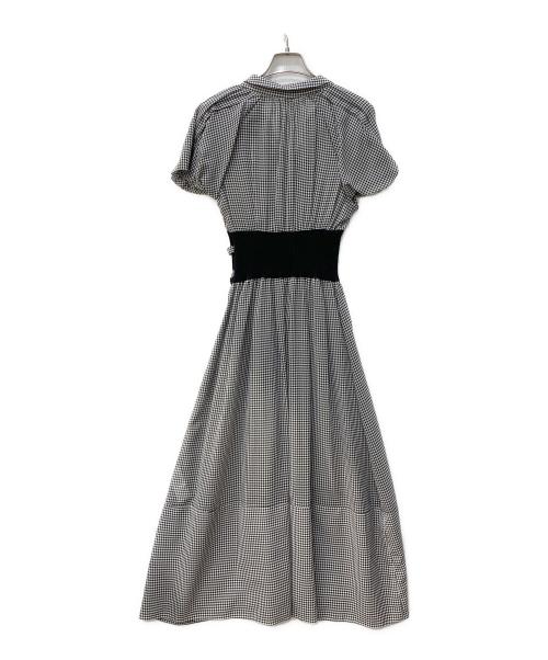 Snidel（スナイデル）Snidel (スナイデル) ウエストリブシアーオーガンワンピース ホワイト×ブラックの古着・服飾アイテム