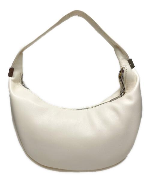 Calvin Klein（カルバンクライン）Calvin Klein (カルバンクライン) SOFT CRESCENT 30 ベージュの古着・服飾アイテム