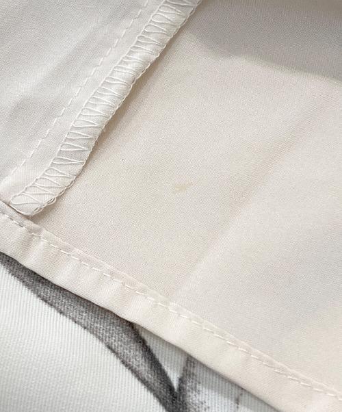 Snidel（スナイデル）Snidel (スナイデル) Sustainableリボンプリントワンピース アイボリー サイズ:2 未使用品の古着・服飾アイテム