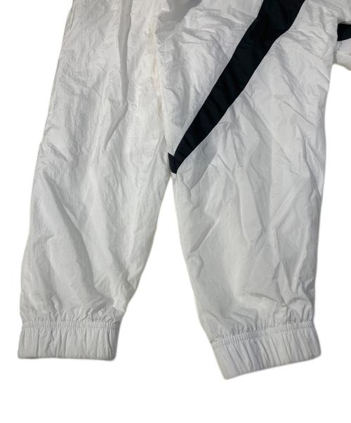 NIKE（ナイキ）NIKE (ナイキ) ナイロンジャケット ホワイト サイズ:ＸＬの古着・服飾アイテム