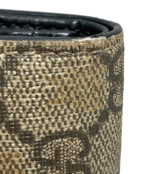 GUCCI（グッチ）GUCCI (グッチ) 財布 ベージュの古着・服飾アイテム