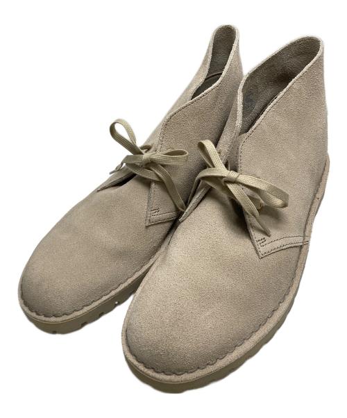 CLARKS（クラークス）CLARKS (クラークス) チャッカーブーツ ベージュ サイズ:27.5の古着・服飾アイテム