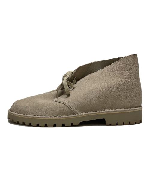 CLARKS（クラークス）CLARKS (クラークス) チャッカーブーツ ベージュ サイズ:27.5の古着・服飾アイテム