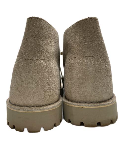 CLARKS（クラークス）CLARKS (クラークス) チャッカーブーツ ベージュ サイズ:27.5の古着・服飾アイテム