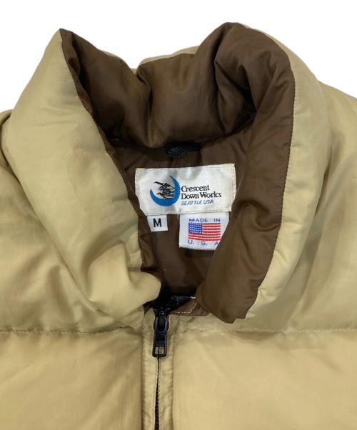 Crescent Down Works（クレセントダウンワークス）Crescent Down Works (クレセントダウンワークス) ダウンベスト ベージュ サイズ:Mの古着・服飾アイテム