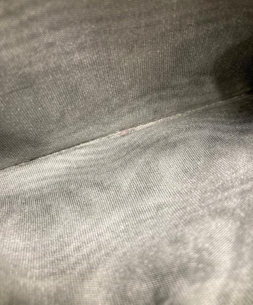 GUCCI（グッチ）GUCCI (グッチ) ウルフ ランドファスナー ブラックの古着・服飾アイテム