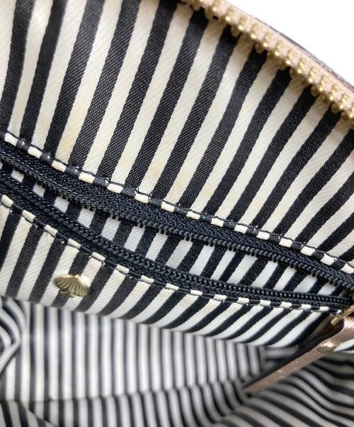 Kate Spade（ケイトスペード）Kate Spade (ケイトスペード) ドット柄ショルダーバッグ ベージュの古着・服飾アイテム