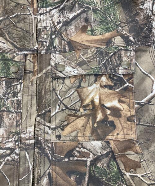 CarHartt（カーハート）CarHartt (カーハート) リアルツリー柄ジャケット ベージュ サイズ:Sの古着・服飾アイテム