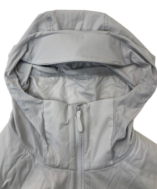 ARC'TERYX（アークテリクス）ARC'TERYX (アークテリクス) ATOM SL HOODY グレー サイズ:xsの古着・服飾アイテム