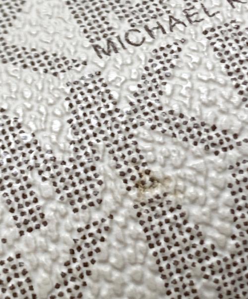 MICHAEL KORS（マイケル・コース）MICHAEL KORS (マイケル・コース) チェーンショルダーバッグ ホワイトの古着・服飾アイテム