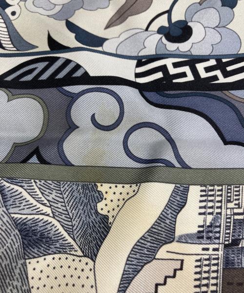 HERMES（エルメス）HERMES (エルメス) カレ90 La femme aux 風の足蹠を持つ女 ブラック×ホワイトの古着・服飾アイテム