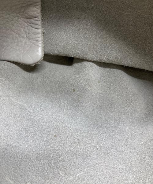 MARGARET HOWELL（マーガレットハウエル）MARGARET HOWELL (マーガレットハウエル) レザーハンドバッグ ライトグレーの古着・服飾アイテム