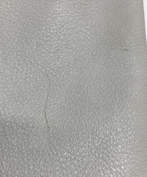 MARGARET HOWELL（マーガレットハウエル）MARGARET HOWELL (マーガレットハウエル) レザーハンドバッグ ライトグレーの古着・服飾アイテム