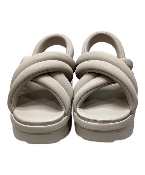 NIKE（ナイキ）NIKE (ナイキ) サンダル ベージュ サイズ:23の古着・服飾アイテム