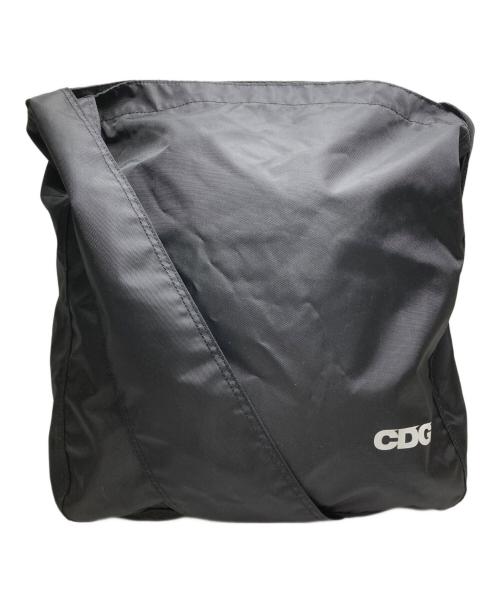 CDG（シーディージー）CDG (シーディージー) ナイロンショルダーバッグ ブラックの古着・服飾アイテム