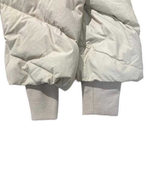 URBAN RESEARCH（アーバンリサーチ）URBAN RESEARCH (アーバンリサーチ) ロストダウンジャケット ベージュ サイズ:FREEの古着・服飾アイテム