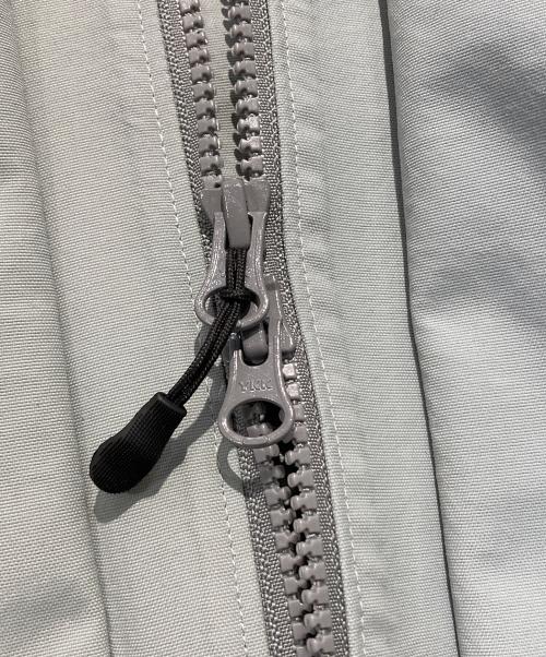 WILD THINGS（ワイルドシングス）WILD THINGS (ワイルドシングス) Adam et Rope (アダム エ ロペ) TOOLSTRAP DENALI JACKET グレー サイズ:Ⅿの古着・服飾アイテム