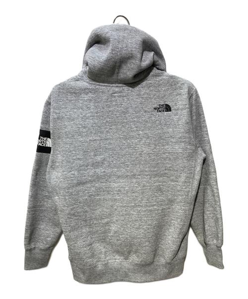 THE NORTH FACE（ザ ノース フェイス）THE NORTH FACE (ザ ノース フェイス) スクエアロゴフーディ グレー サイズ:Mの古着・服飾アイテム