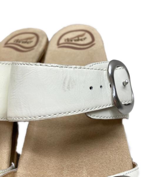 dansko（ダンスコ）dansko (ダンスコ) クロッグサンダル ベージュ サイズ:SIZE 37の古着・服飾アイテム