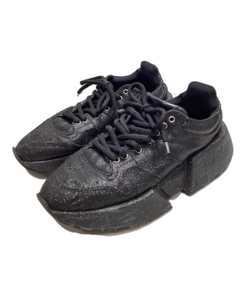MM6 Maison Margiela（エムエムシックスメゾンマルジェラ）MM6 Maison Margiela (エムエムシックスメゾンマルジェラ) ラメオーバーソールスニーカー ブラック サイズ:SIZE 37の古着・服飾アイテム