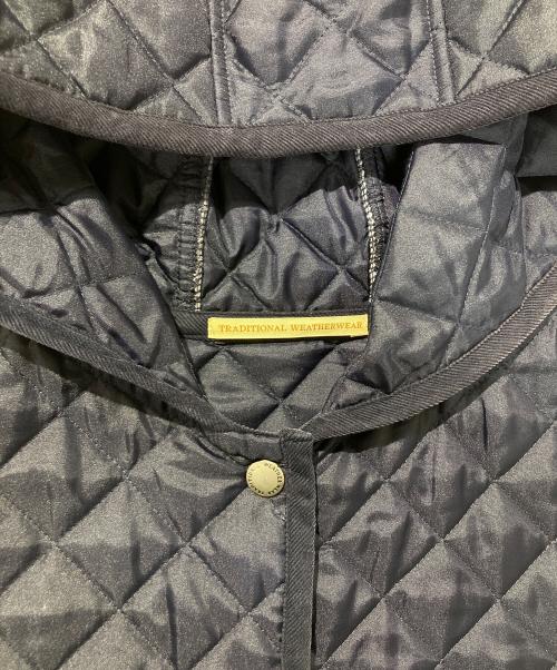 Traditional Weatherwear（トラディショナルウェザーウェア）Traditional Weatherwear (トラディショナルウェザーウェア) キルティングコート ネイビー サイズ:SIZE34の古着・服飾アイテム