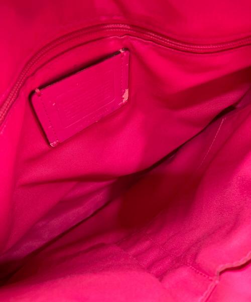 COACH（コーチ）COACH (コーチ) シグネチャーショルダーバッグ ブラウンの古着・服飾アイテム