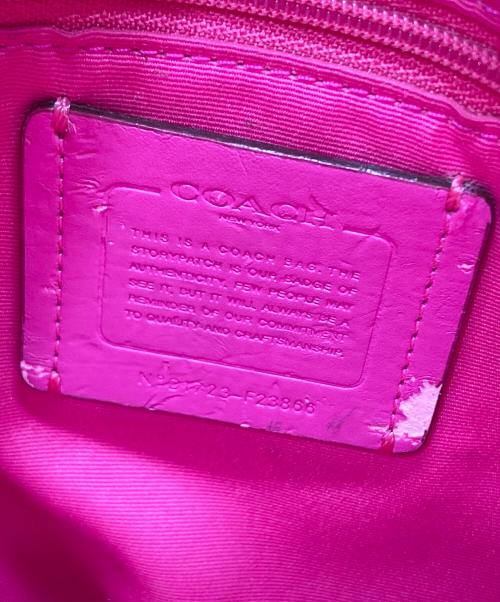 COACH（コーチ）COACH (コーチ) シグネチャーショルダーバッグ ブラウンの古着・服飾アイテム