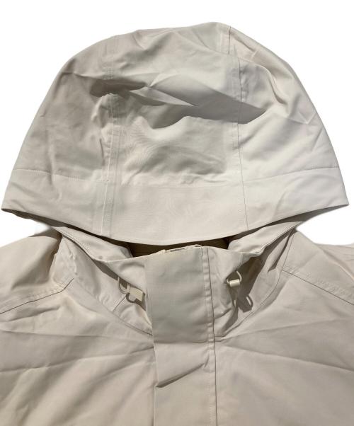 AIGLE（エーグル）AIGLE (エーグル) 透湿防水 インサレーションフーデッドロングジャケット アイボリー サイズ:XLの古着・服飾アイテム