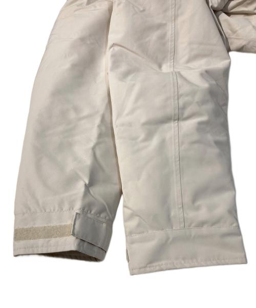 AIGLE（エーグル）AIGLE (エーグル) 透湿防水 インサレーションフーデッドロングジャケット アイボリー サイズ:XLの古着・服飾アイテム