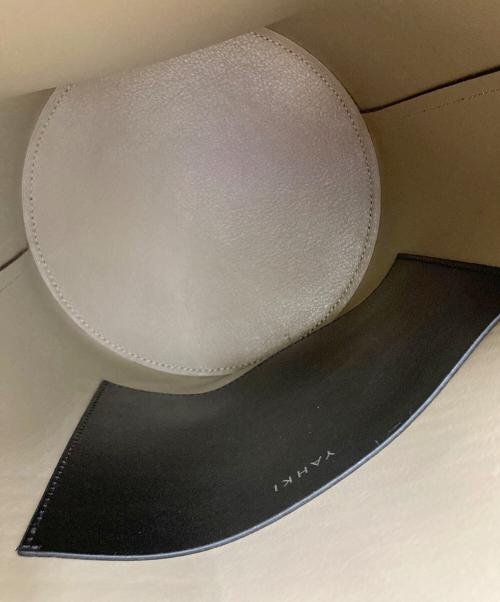 YAHKI（ヤーキ）YAHKI (ヤーキ) レザーバケツショルダーバッグ ブラックの古着・服飾アイテム