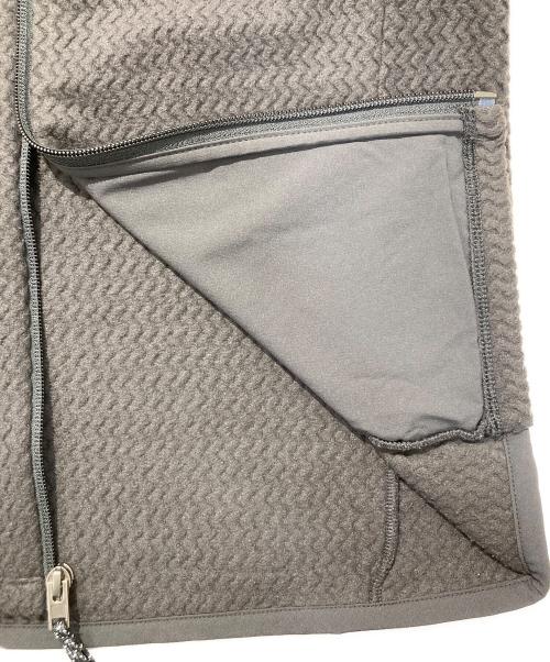 Patagonia（パタゴニア）Patagonia (パタゴニア) R1 エア・フルジップ・フーディ ブラック サイズ:XL(キッズ規格)の古着・服飾アイテム