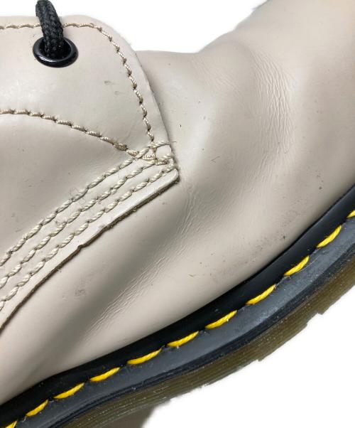Dr.Martens（ドクターマーチン）Dr.Martens (ドクターマーチン) ブーツ ベージュ サイズ:30の古着・服飾アイテム