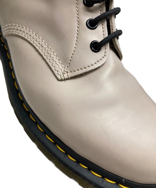 Dr.Martens（ドクターマーチン）Dr.Martens (ドクターマーチン) ブーツ ベージュ サイズ:30の古着・服飾アイテム
