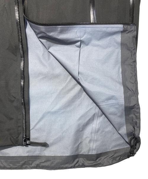 ARC'TERYX（アークテリクス）ARC'TERYX (アークテリクス) BETA AR JACKET ブラック サイズ:Mの古着・服飾アイテム