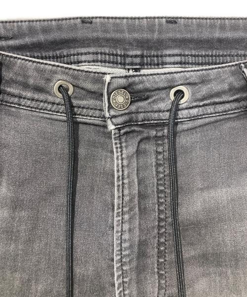 DIESEL（ディーゼル）DIESEL (ディーゼル) ストレッチデニムパンツ　KROOLEY-X-SP2-NE ブラック サイズ:W32の古着・服飾アイテム