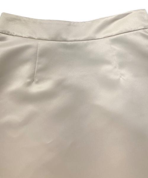NOLLEY'S（ノーリーズ）NOLLEY'S (ノーリーズ) Aラインサテンスカート アイボリー サイズ:38 未使用品の古着・服飾アイテム