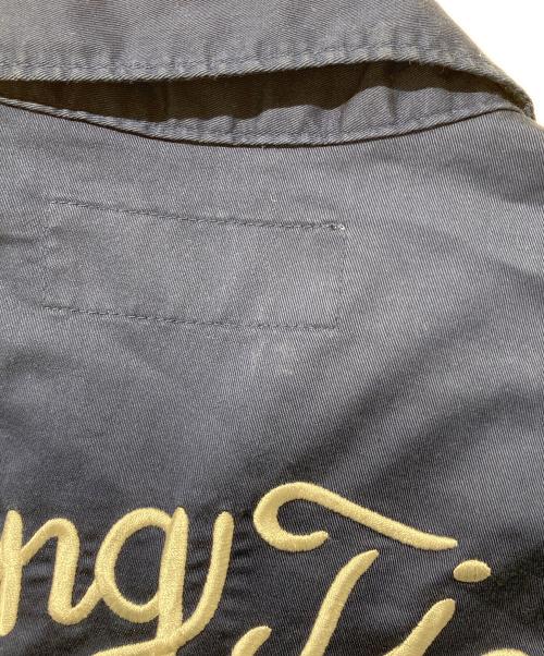 AVIREX（アヴィレックス）AVIREX (アヴィレックス) ”FLYING TIGERS” ミリタリーシャツ ネイビー サイズ:Ⅿの古着・服飾アイテム