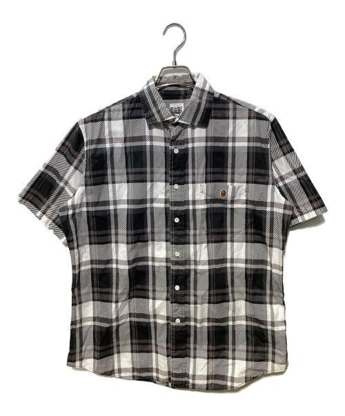 BAPE BY A BATHING APE（ベイプバイアベイシングエイプ）BAPE BY A BATHING APE (ベイプバイアベイシングエイプ) 半袖シャツ グレー サイズ:Lの古着・服飾アイテム
