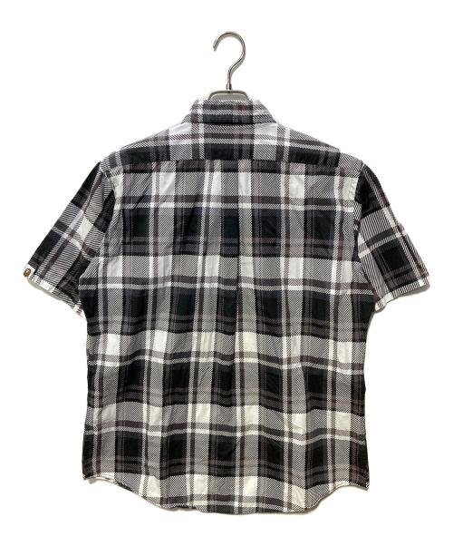 BAPE BY A BATHING APE（ベイプバイアベイシングエイプ）BAPE BY A BATHING APE (ベイプバイアベイシングエイプ) 半袖シャツ グレー サイズ:Lの古着・服飾アイテム