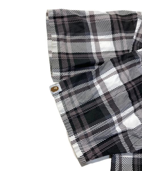 BAPE BY A BATHING APE（ベイプバイアベイシングエイプ）BAPE BY A BATHING APE (ベイプバイアベイシングエイプ) 半袖シャツ グレー サイズ:Lの古着・服飾アイテム
