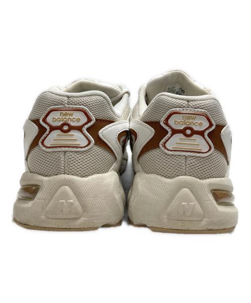 NEW BALANCE（ニューバランス）NEW BALANCE (ニューバランス) スニーカー ベージュ サイズ:27.5の古着・服飾アイテム