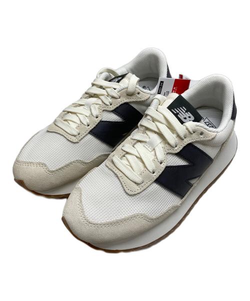 NEW BALANCE（ニューバランス）NEW BALANCE (ニューバランス) スニーカー ホワイト サイズ:23 未使用品の古着・服飾アイテム