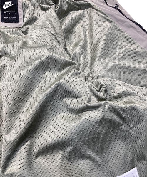 NIKE（ナイキ）NIKE (ナイキ) NSW PE LND FIELD HOODY JACKET カーキ サイズ:Lの古着・服飾アイテム