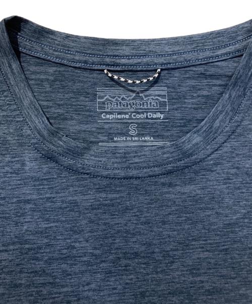Patagonia（パタゴニア）Patagonia (パタゴニア) Capilene Cool Daily Graphic Shirt グレー サイズ:Sの古着・服飾アイテム