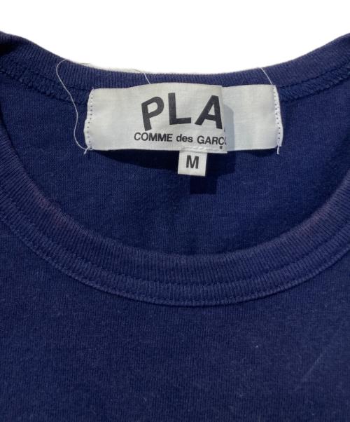 PLAY COMME des GARCONS（プレイコムデギャルソン）PLAY COMME des GARCONS (プレイコムデギャルソン) Tシャツ ネイビー サイズ:Mの古着・服飾アイテム