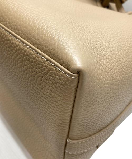 VASIC（ヴァジック）VASIC (ヴァジック) BOND MINIショルダーバッグ ベージュの古着・服飾アイテム