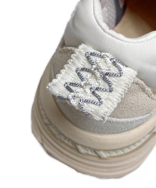 UGG（アグ）UGG (アグ) スニーカー ベージュ サイズ:23.5の古着・服飾アイテム