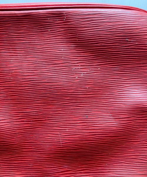 LOUIS VUITTON（ルイ ヴィトン）LOUIS VUITTON (ルイ ヴィトン) エピ　ノエ レッドの古着・服飾アイテム