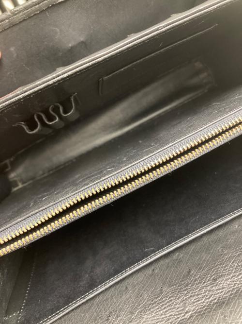 USED（ユーズド）USED (ユーズド) オーストリッチダイヤル式ハンドバッグ ブラックの古着・服飾アイテム