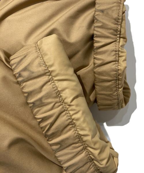 MONCLER（モンクレール）MONCLER (モンクレール) ダウンジャケット ベージュ サイズ:3の古着・服飾アイテム